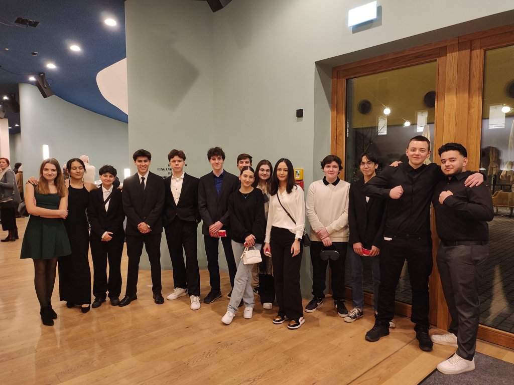 Am Abend Theaterluft&nbsp;geschnuppert