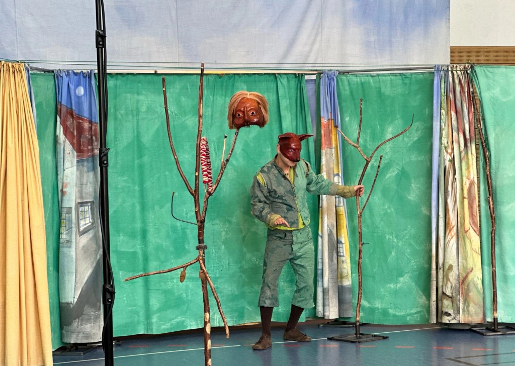 Masken- und Musiktheater „Der goldene&nbsp;Vogel“