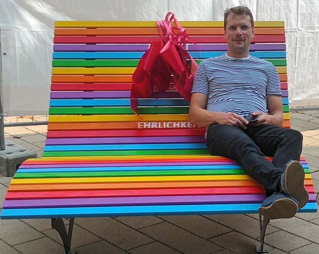 Unser Leitbild und eine Bank zum&nbsp;Verweilen