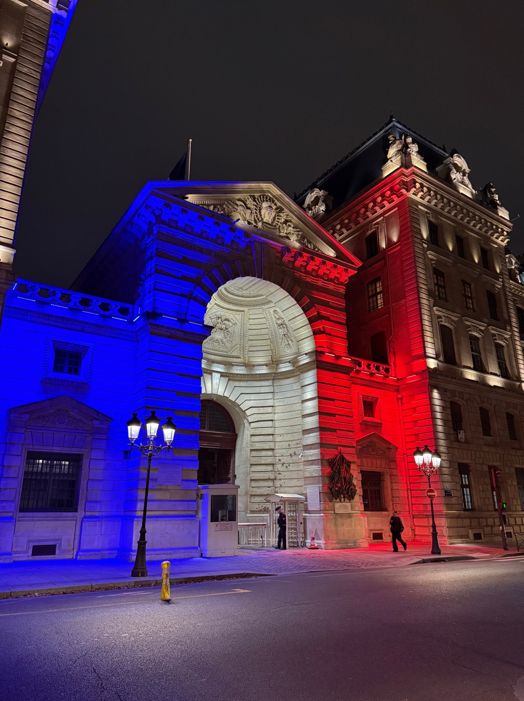„Croissants, Macarons & Klassenfahrt – die 10b erobert Paris!“