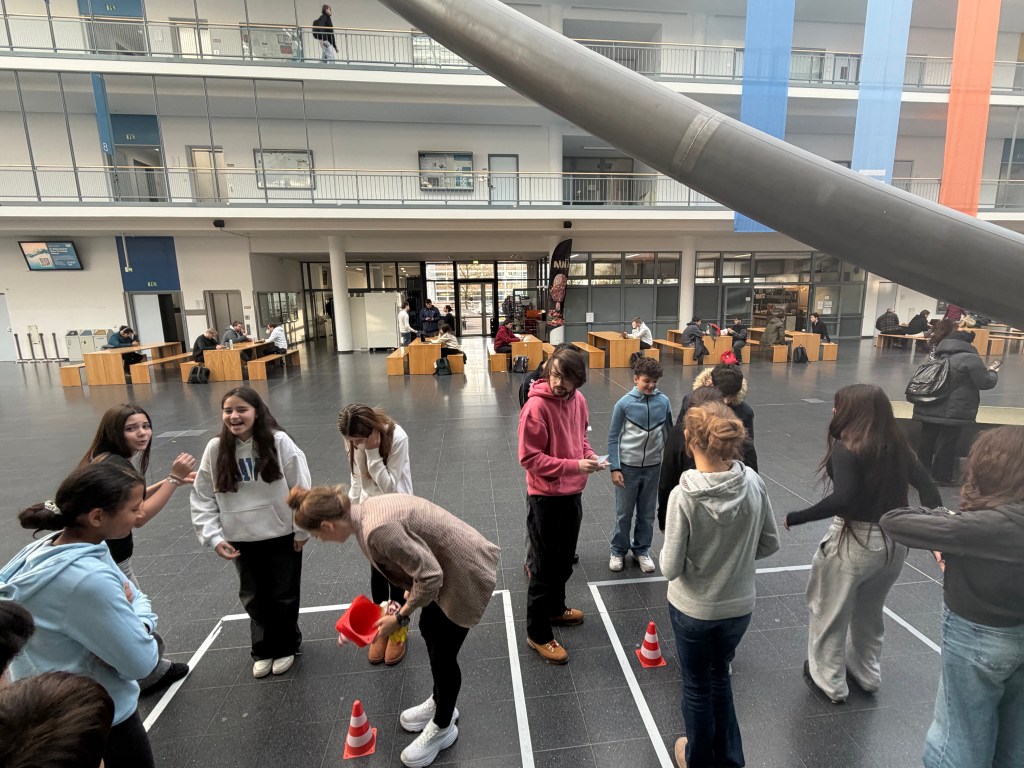 Spielerisch programmieren – Realschüler entdecken die Welt der Informatik an der TU&nbsp;München